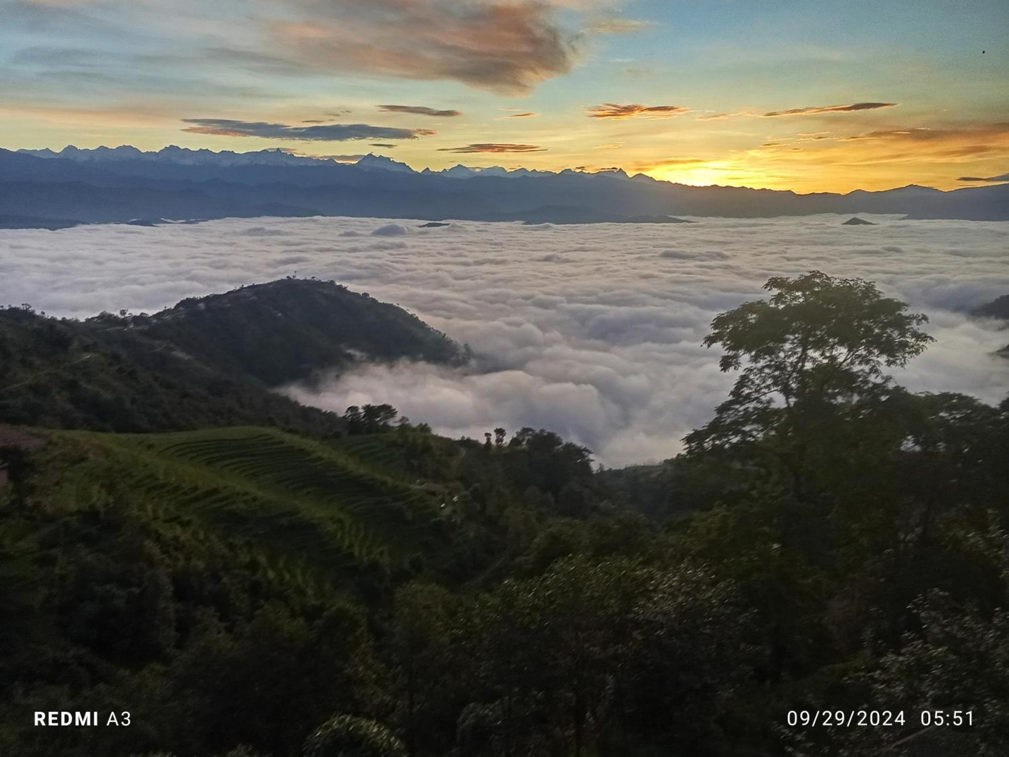 Unique Point Home Stay Nagarkot Eksteriør bilde